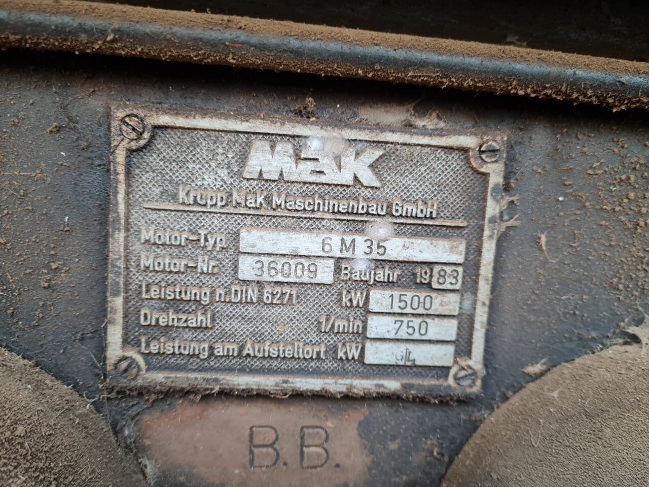 MAK M35 CYLINDER HEADS